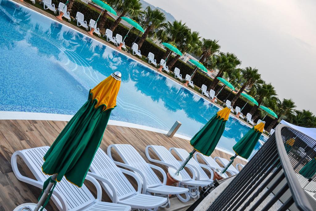 Villa Luigi Hotel & Restaurant Nuova Gestione Villa Rosa Di Martinsicuro ภายนอก รูปภาพ