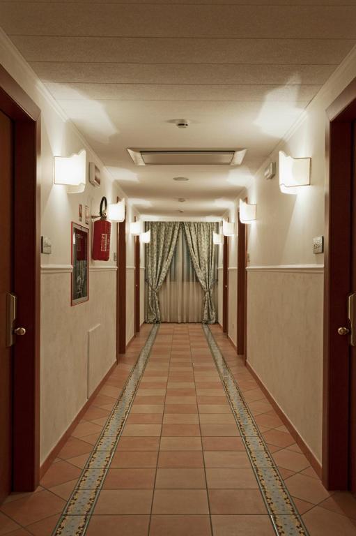 Villa Luigi Hotel & Restaurant Nuova Gestione Villa Rosa Di Martinsicuro ภายนอก รูปภาพ