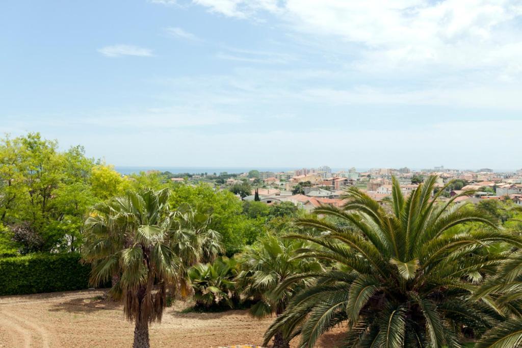 Villa Luigi Hotel & Restaurant Nuova Gestione Villa Rosa Di Martinsicuro ภายนอก รูปภาพ