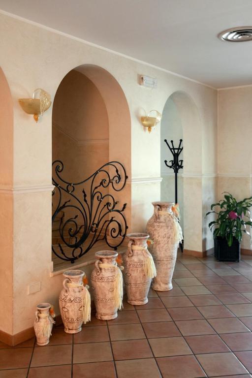 Villa Luigi Hotel & Restaurant Nuova Gestione Villa Rosa Di Martinsicuro ภายนอก รูปภาพ