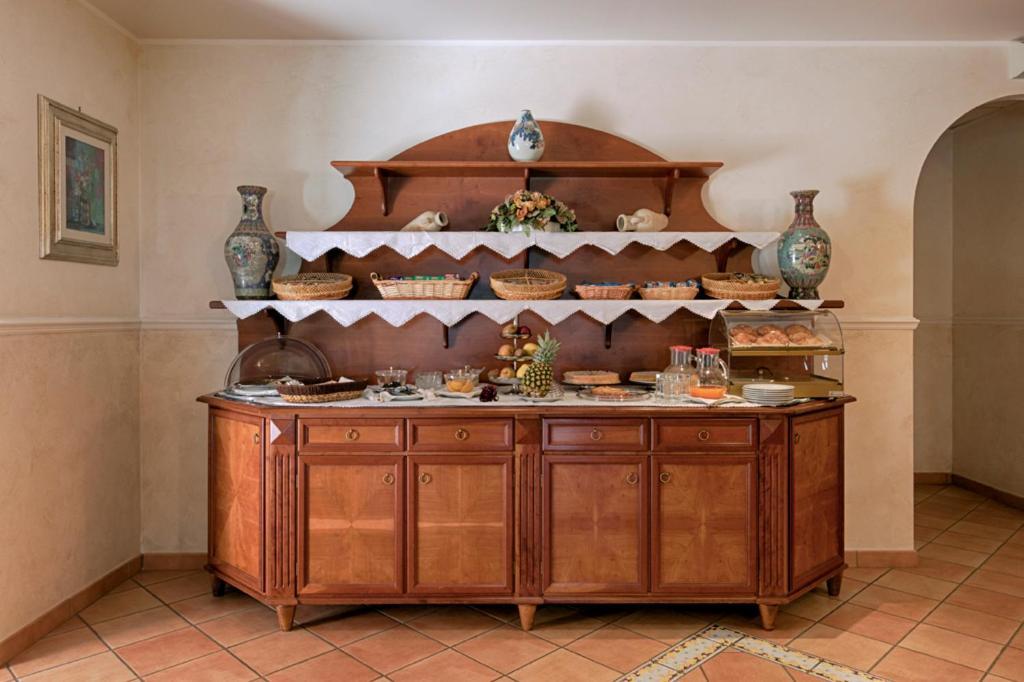 Villa Luigi Hotel & Restaurant Nuova Gestione Villa Rosa Di Martinsicuro ภายนอก รูปภาพ