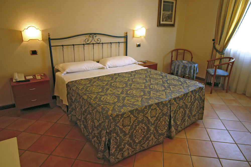 Villa Luigi Hotel & Restaurant Nuova Gestione Villa Rosa Di Martinsicuro ภายนอก รูปภาพ