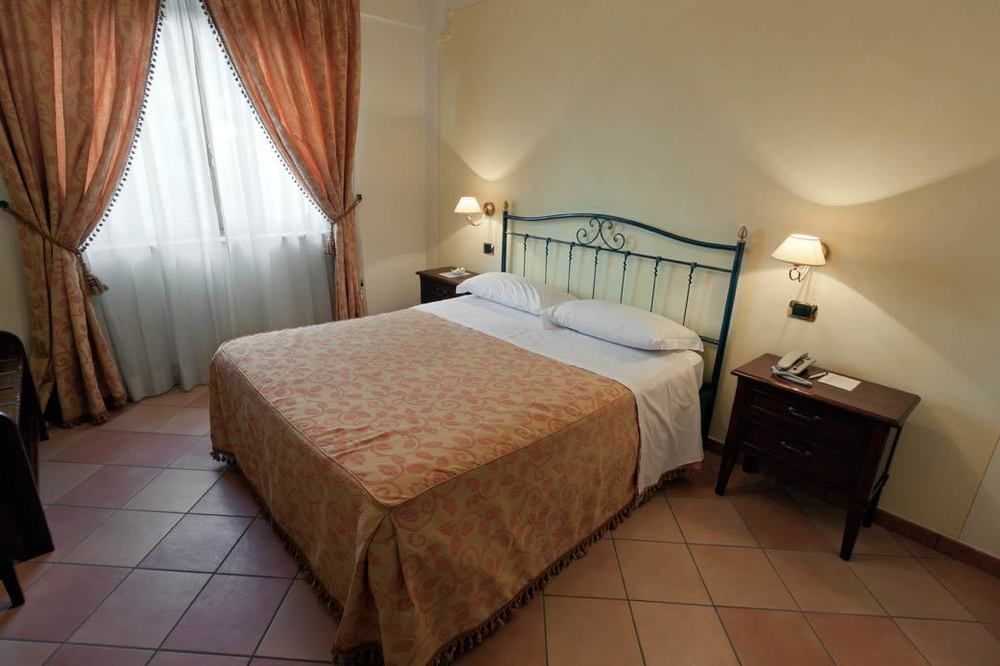 Villa Luigi Hotel & Restaurant Nuova Gestione Villa Rosa Di Martinsicuro ภายนอก รูปภาพ